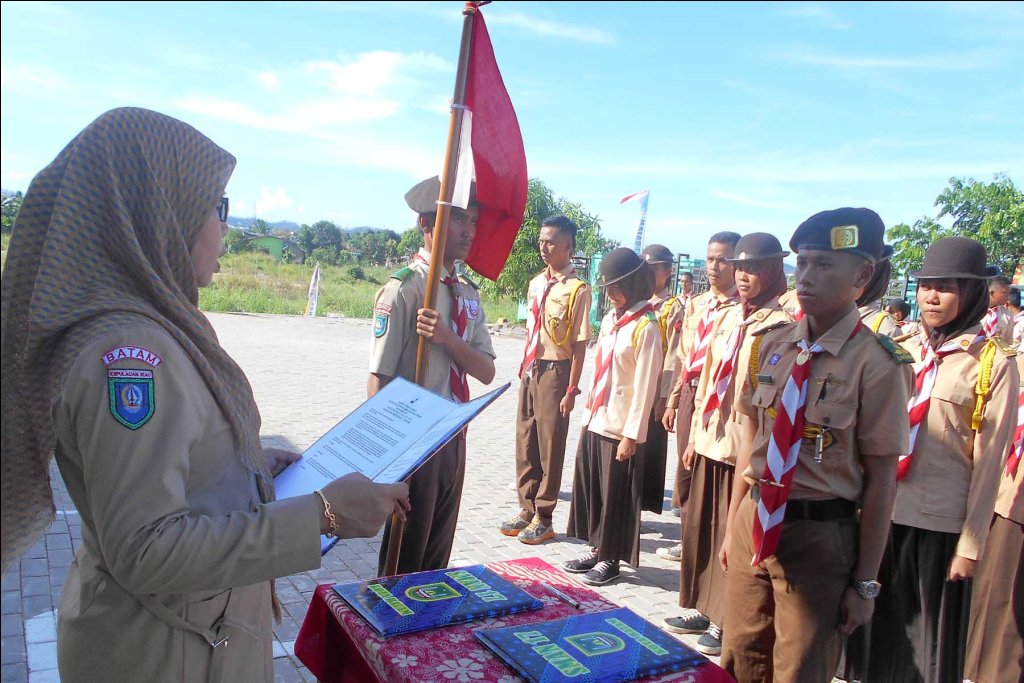 Upacara Pelantikan Dewan Ambalan dan Dewan Kehormatan Upacara Pelantikan Dewan Ambalan dan Dewan Kehormatan