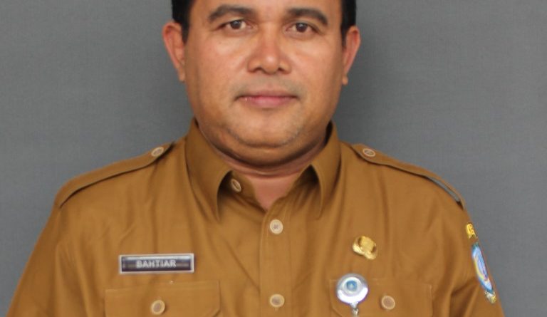 Bahtiar, M. Pd Kepala SMAN 17 Batam